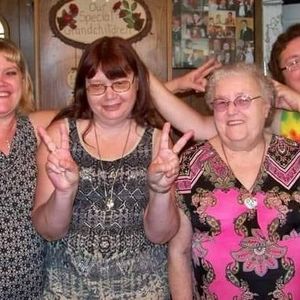 Meet your Posher, Robin